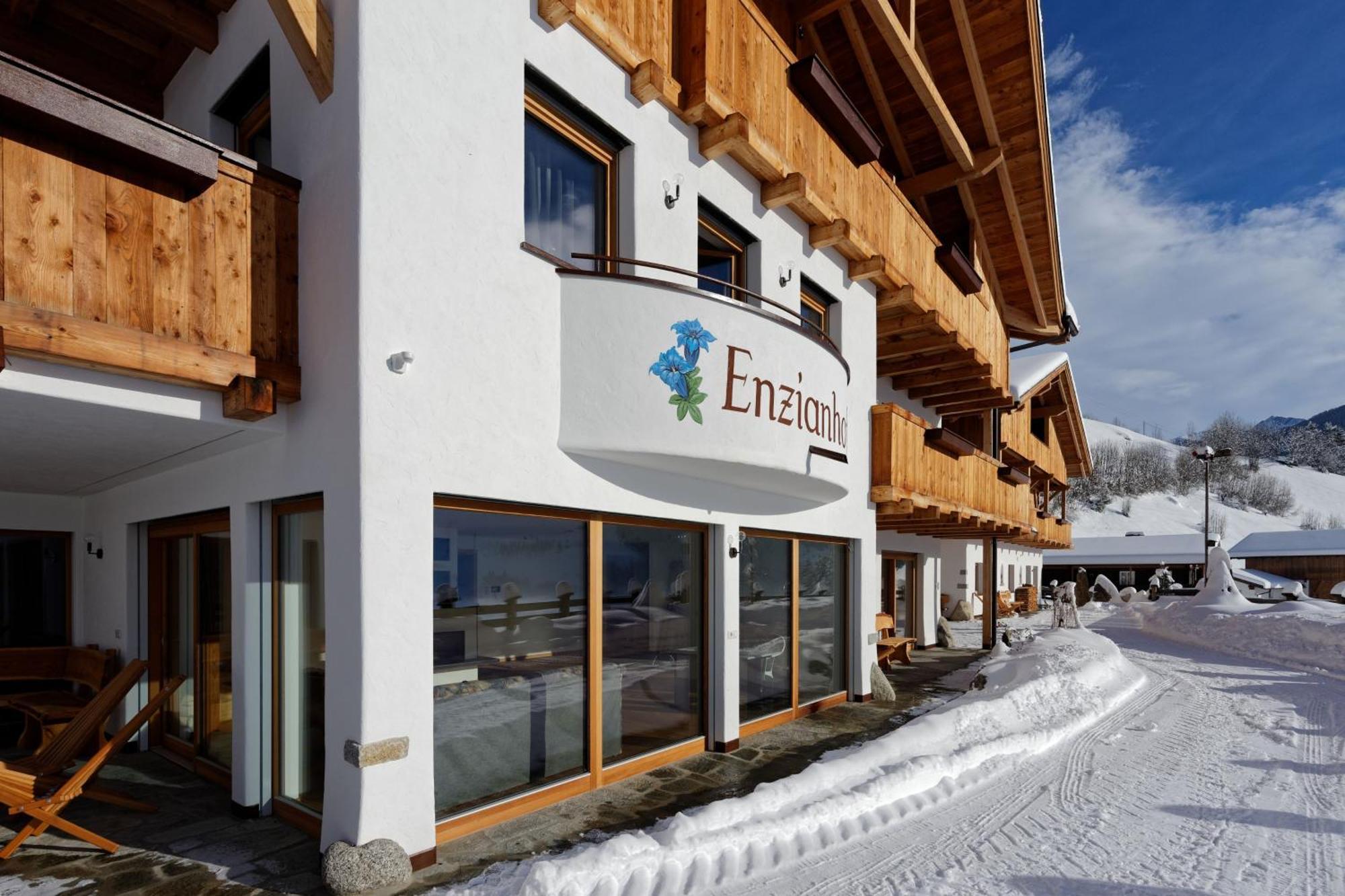 Enzianhof - Nature Apartments Ahrntal Bagian luar foto