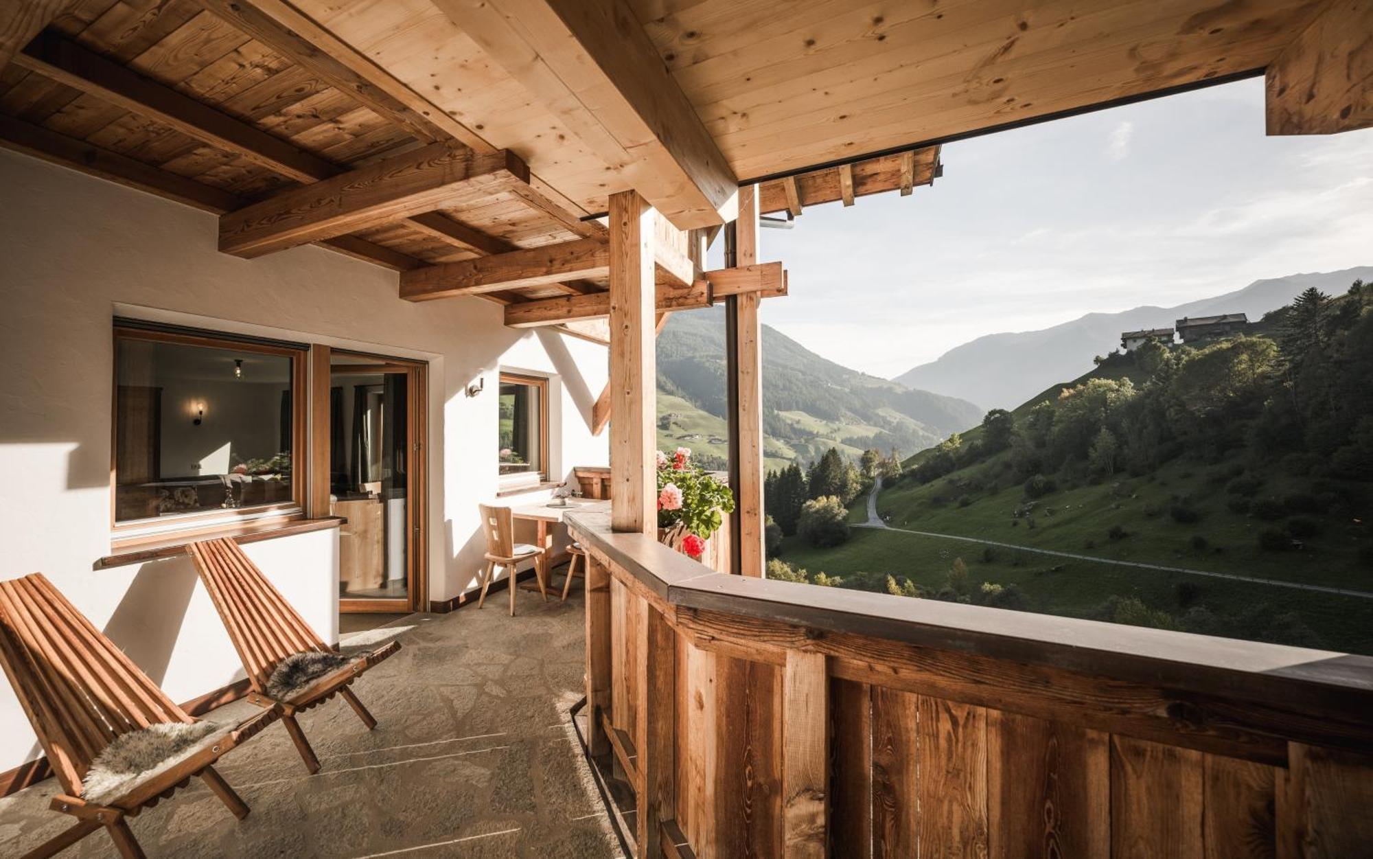 Enzianhof - Nature Apartments Ahrntal Bagian luar foto